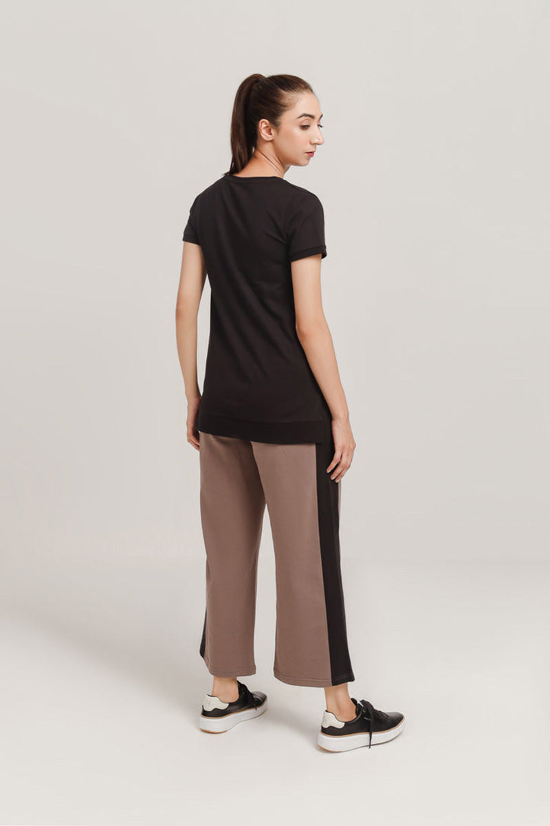 Women's V-Neck Relaxed Fit Tee