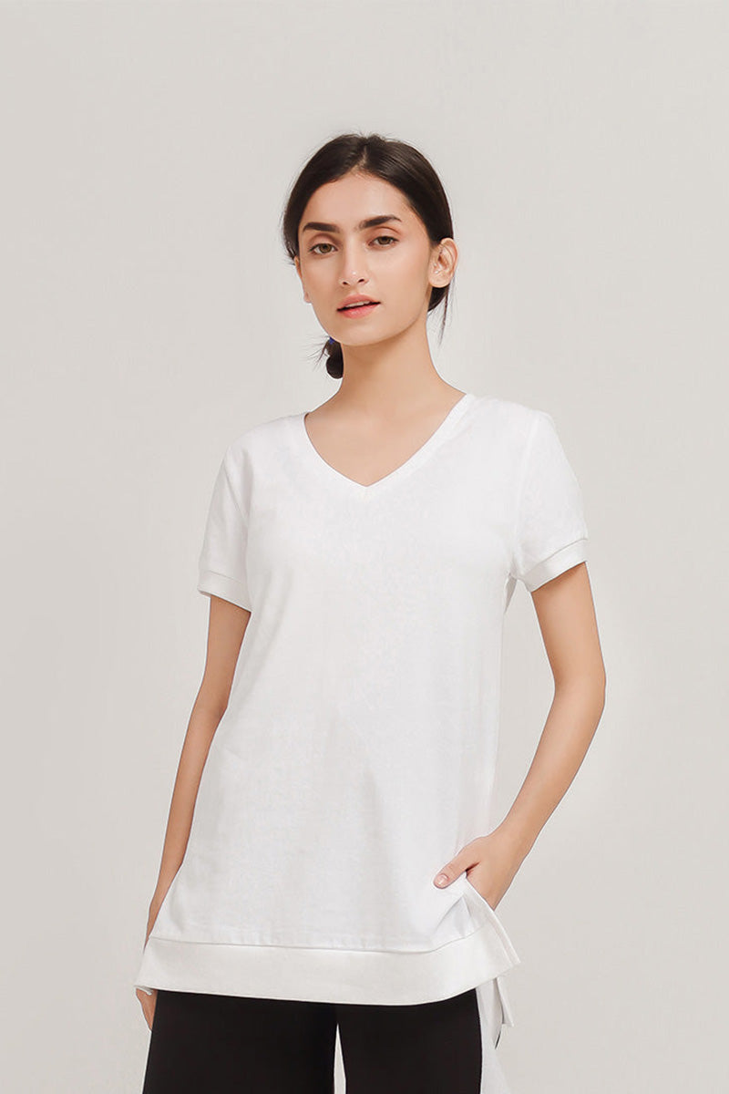Women's V-Neck Relaxed Fit Tee