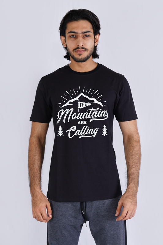 Black Premium Printed T-Shirt Mountains are Calling
